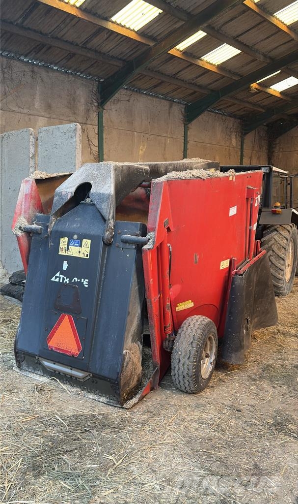 Trioliet Gigant 900 Alimentadores