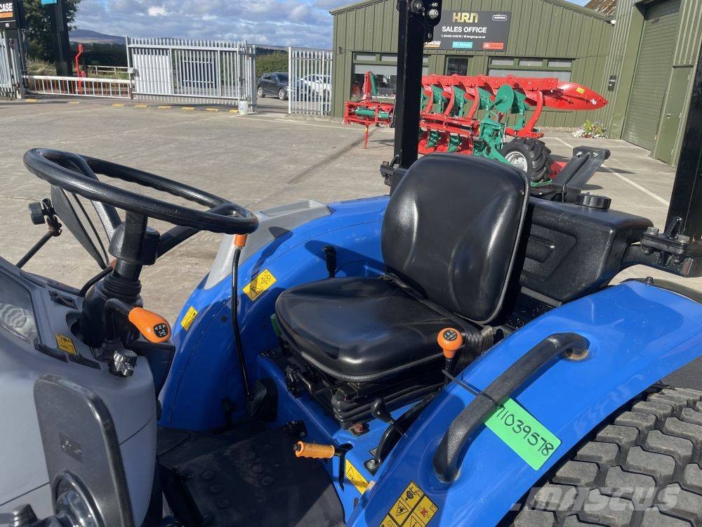 New Holland Boomer 40 Tractors