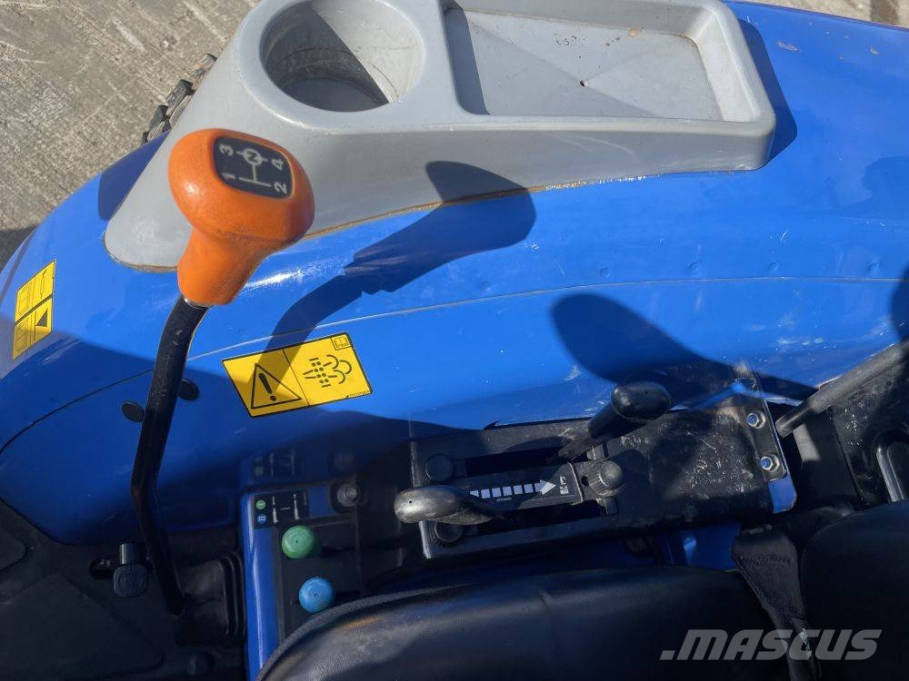 New Holland Boomer 40 Tractors