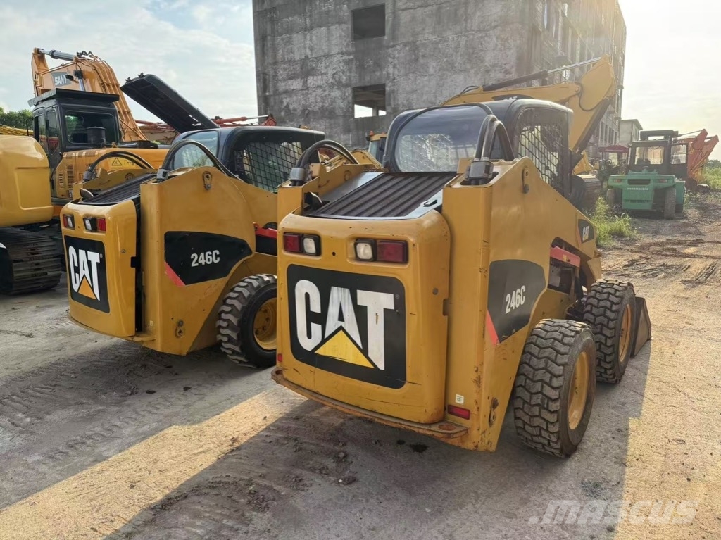 CAT 246 C Φορτωτάκια