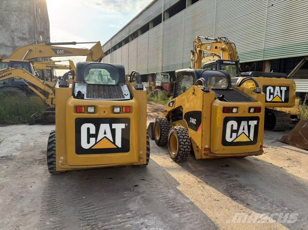 CAT 246 C Φορτωτάκια