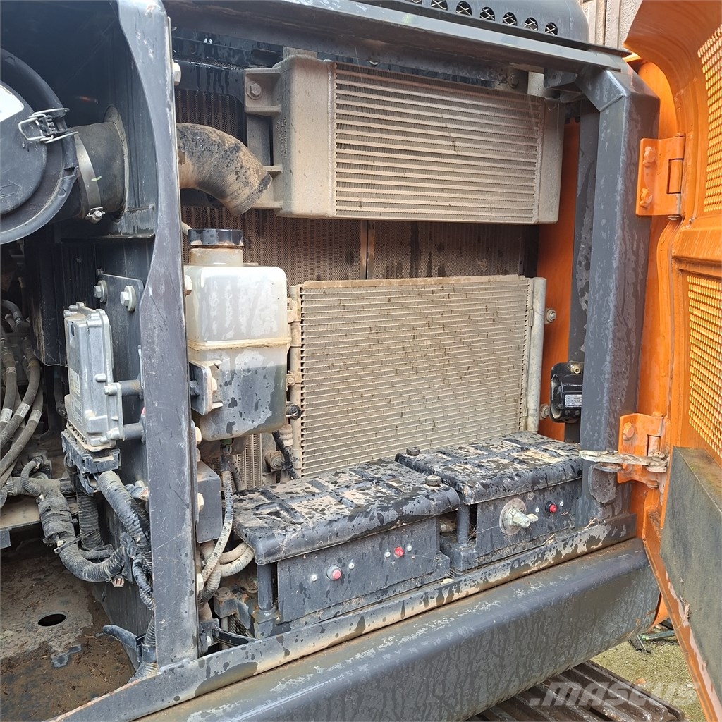 Doosan DX 140 LC Kāpurķēžu ekskavatori