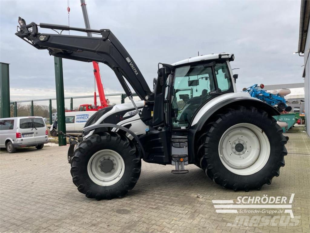 Valtra T 174 ED SMARTTOUCH | RTK | UNLIMITED Tractores