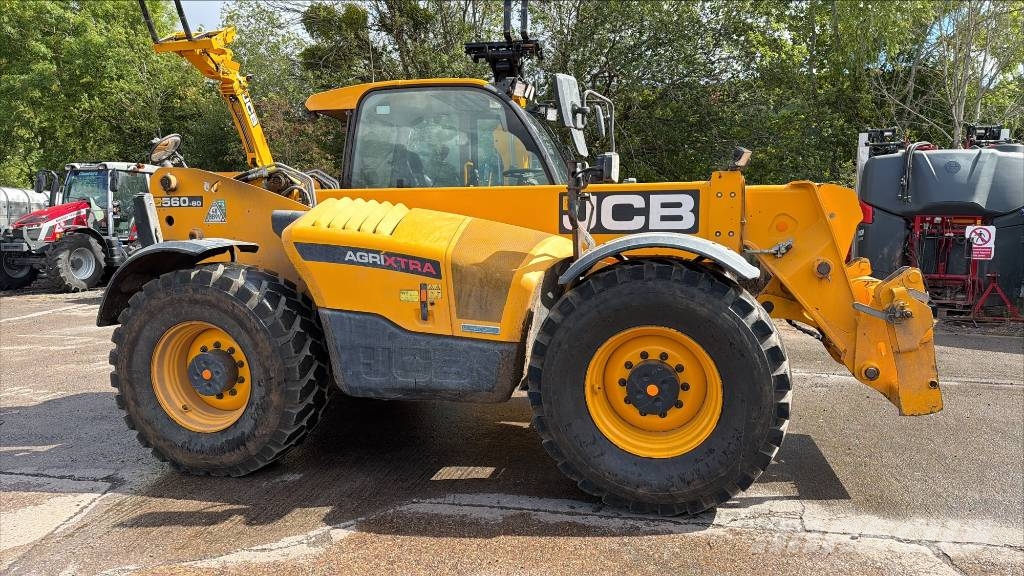 JCB 560-80 Poljoprivredni teleskopski utovarivači