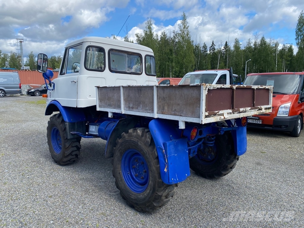 Mercedes-Benz Unimog Otros camiones