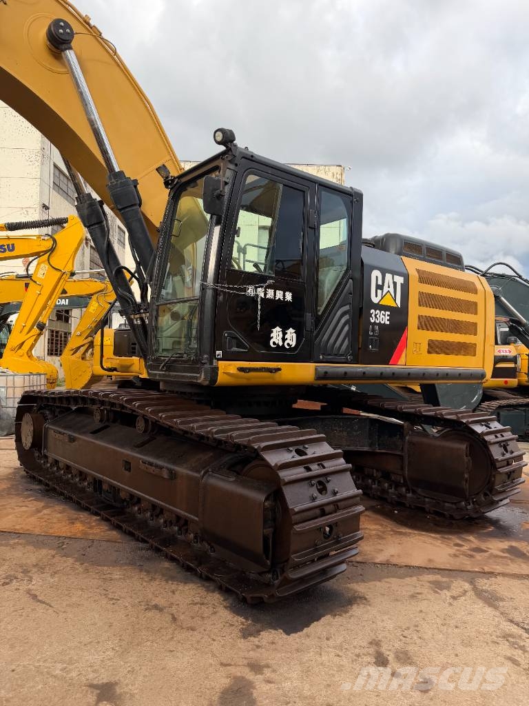 CAT 336 E  3000 units excavators in stock Rupsgraafmachines