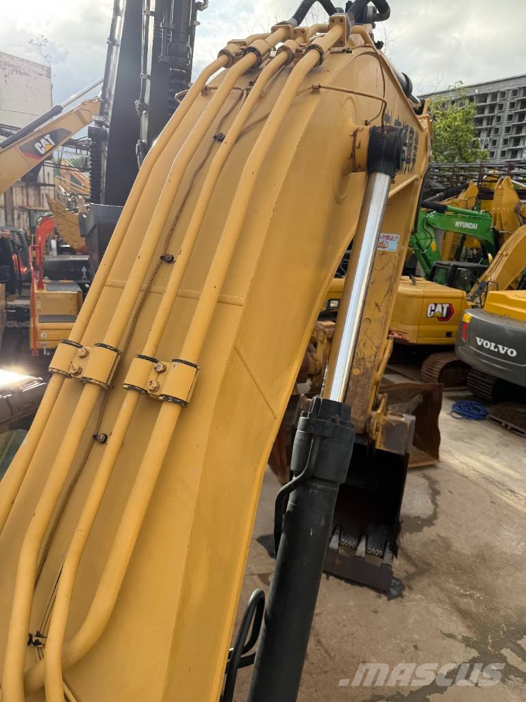 CAT 336 E  3000 units excavators in stock Rupsgraafmachines