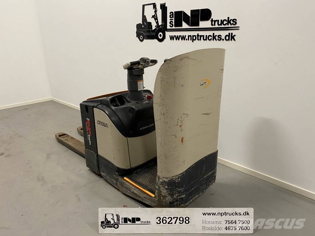 Crown WT 3040-2.0 Meerij pallettruck met platform