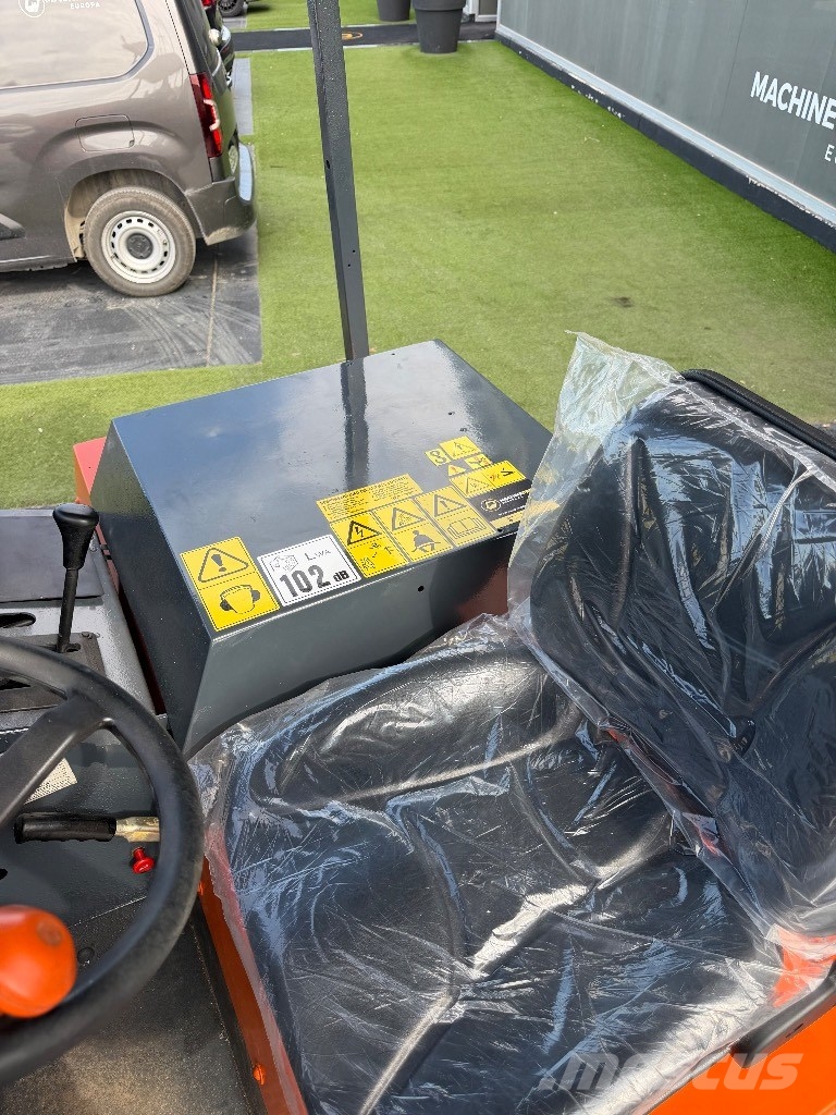 Ausa D 250 Mini dumper