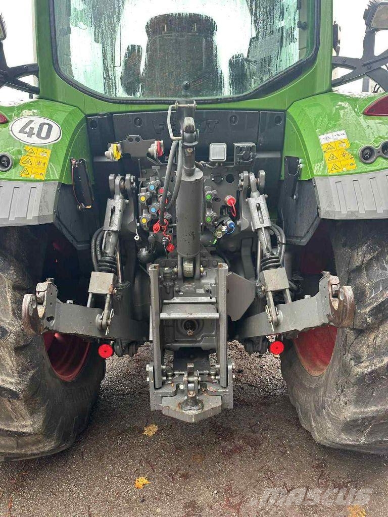 Fendt 516 PROFI PLUS Traktori