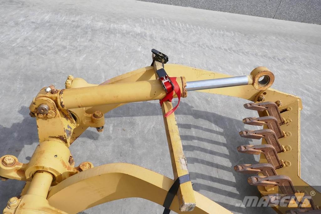CAT 140H Scarifier Ostale komponente