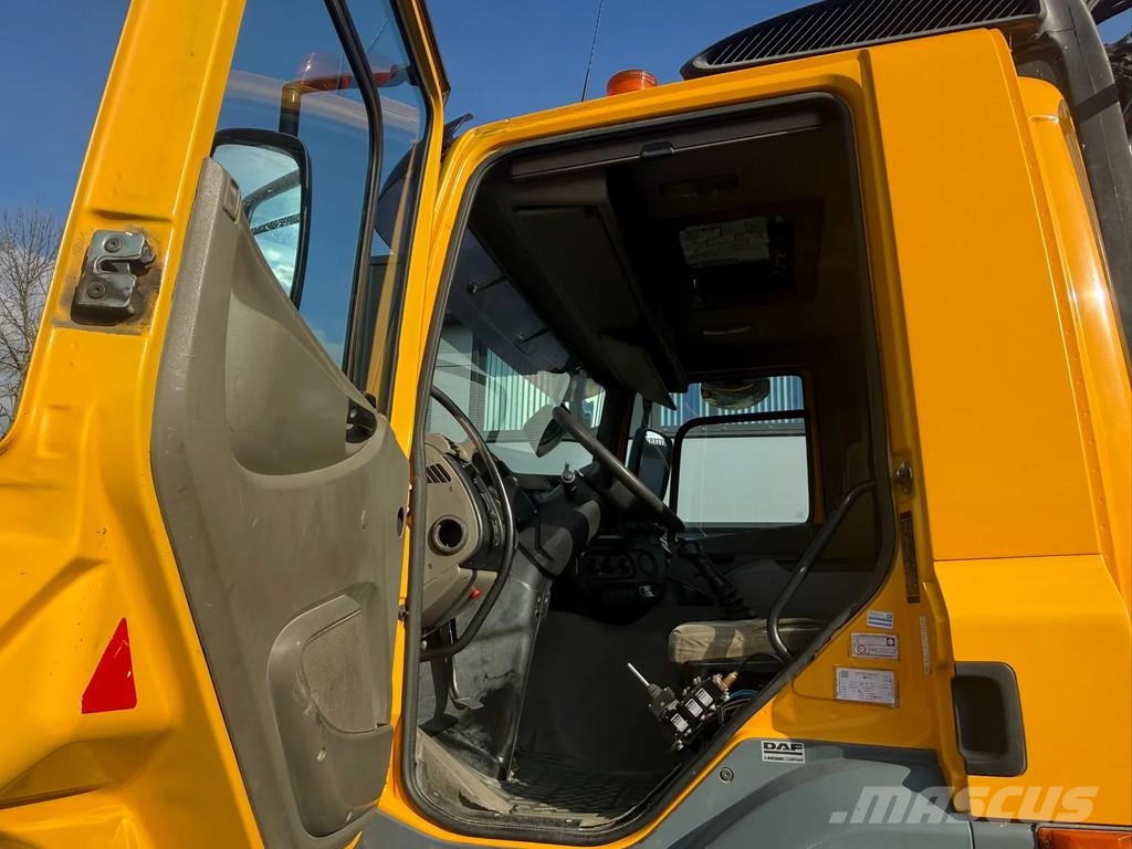 DAF CF 85.410 | HMF 1820 | AJK Hydrolift | 6x4 | Year Camion ampliroll