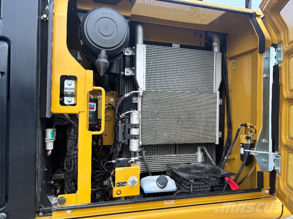 CAT 318 FL / Pyörittäjä, 3D-laite, 3 Kauhaa! Telakaivukoneet