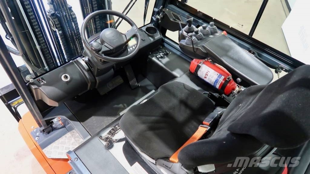 Toyota 8FBMT50 El gaffeltrucks