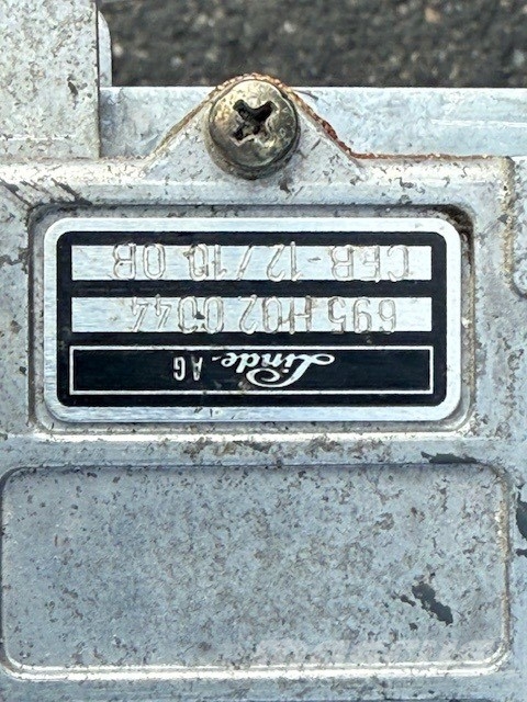 Atlas 1404 USED CAB PARTS Cabine en interieur