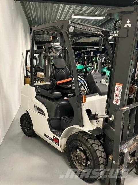 Mitsubishi FD25N3 Diesel forklifts