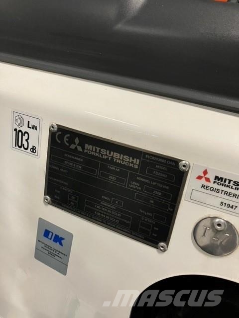 Mitsubishi FD25N3 Diesel forklifts