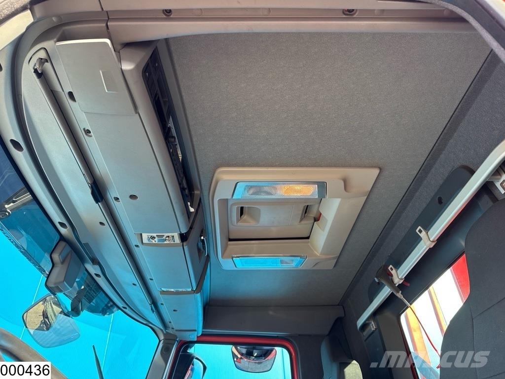Renault C 430 8x4, EURO 6, Retarder, Hiab, Remote Platformas/izkraušana no sāniem