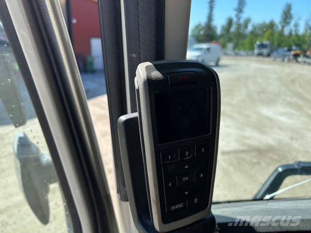 Volvo FMX 540 工程吊钩车