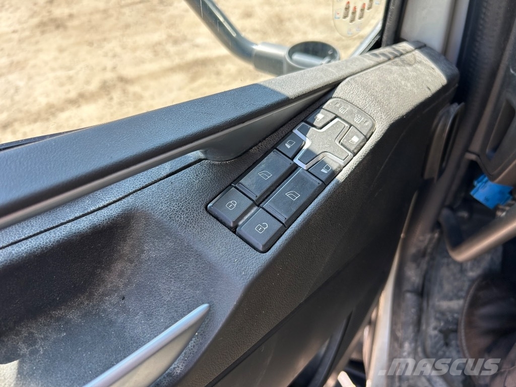 Volvo FMX 540 工程吊钩车