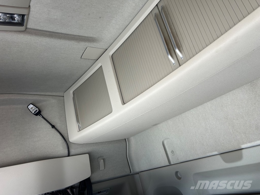 Volvo FMX 540 工程吊钩车