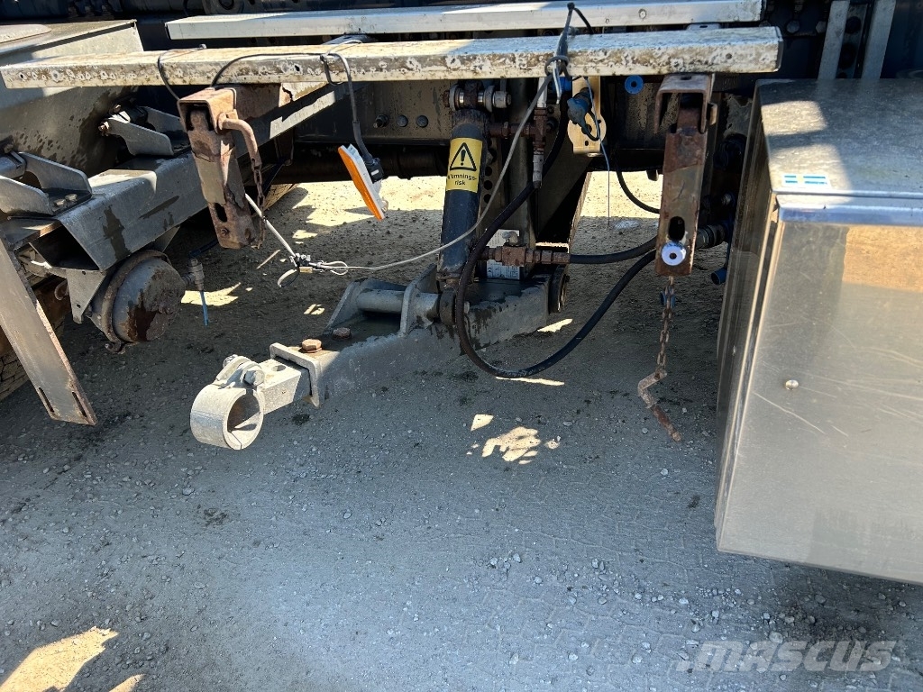 Volvo FMX 540 工程吊钩车