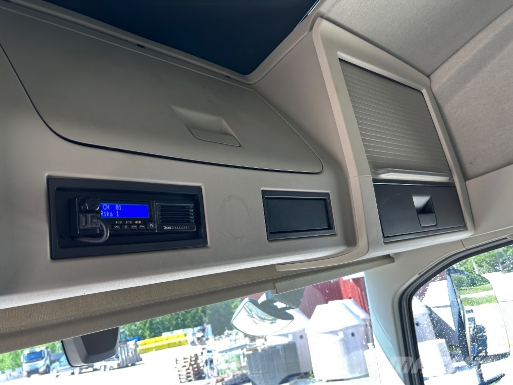 Volvo FMX 540 工程吊钩车