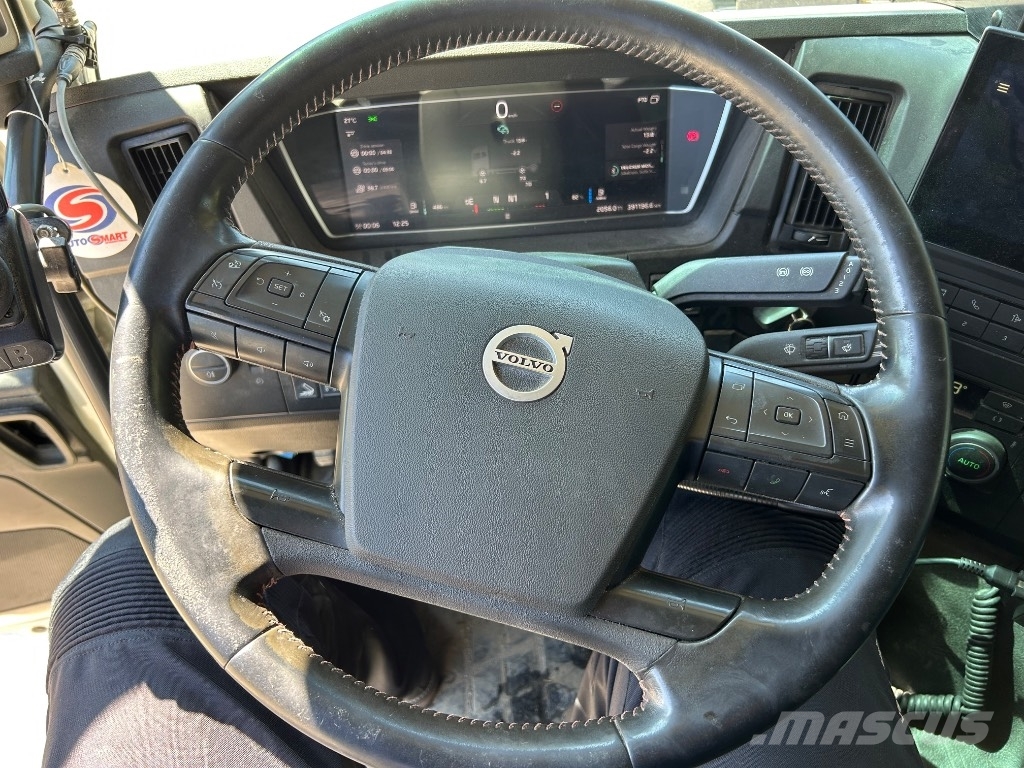 Volvo FMX 540 工程吊钩车