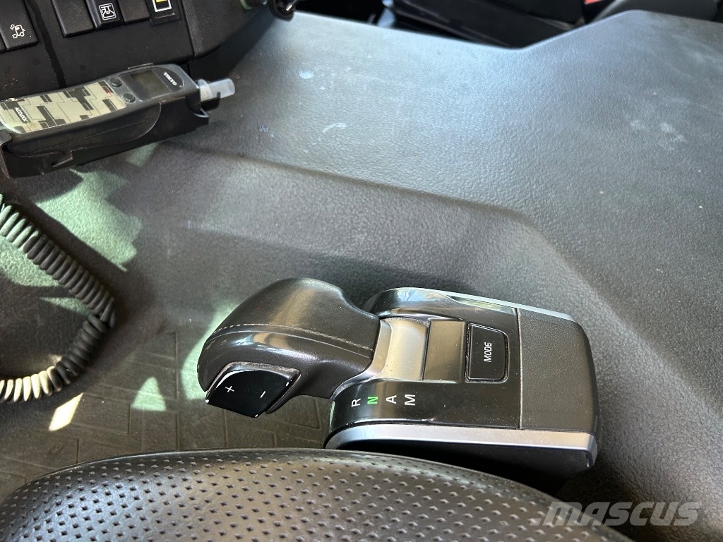Volvo FMX 540 工程吊钩车