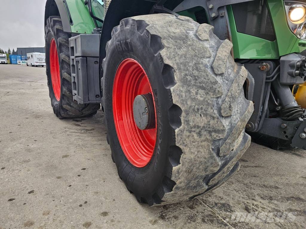 Fendt 824 Vario SCR Tractoren