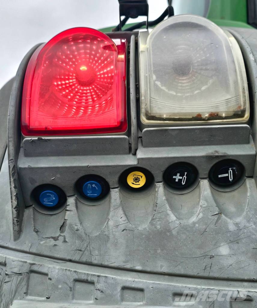 Fendt 824 Vario SCR Tractoren