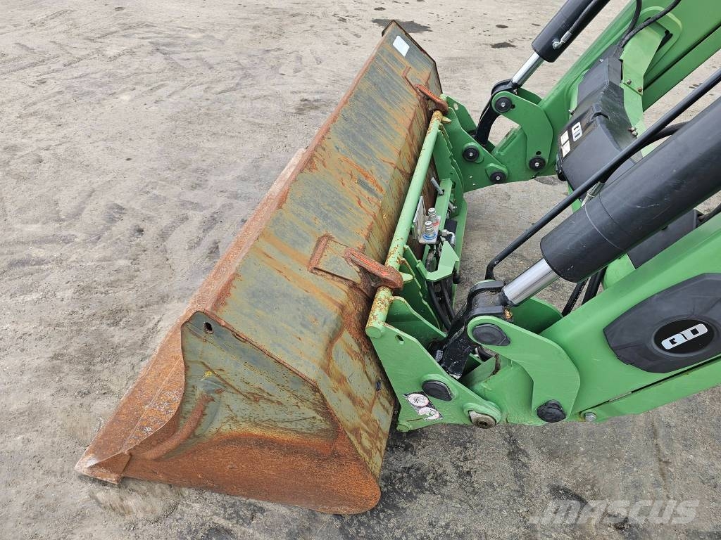 Fendt 824 Vario SCR Tractoren
