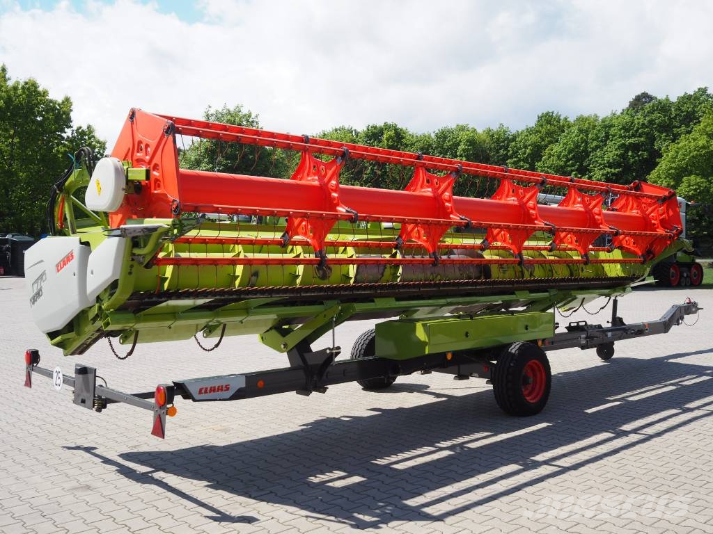 CLAAS Lexion 750 + V770 Kombinované zberacie stroje