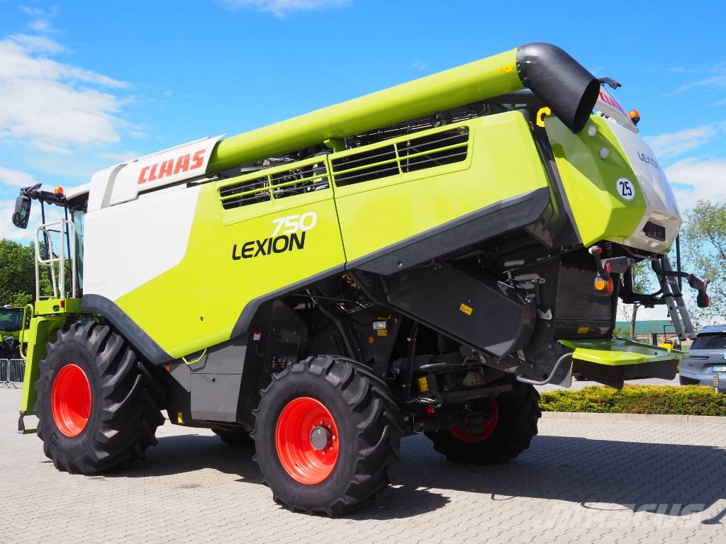 CLAAS Lexion 750 + V770 Kombinované zberacie stroje