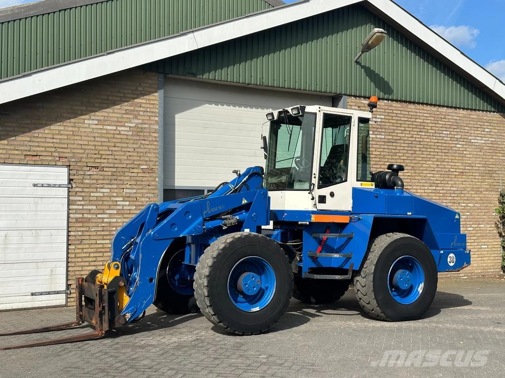 Paus RLS 1252 SL لوادر بعجل