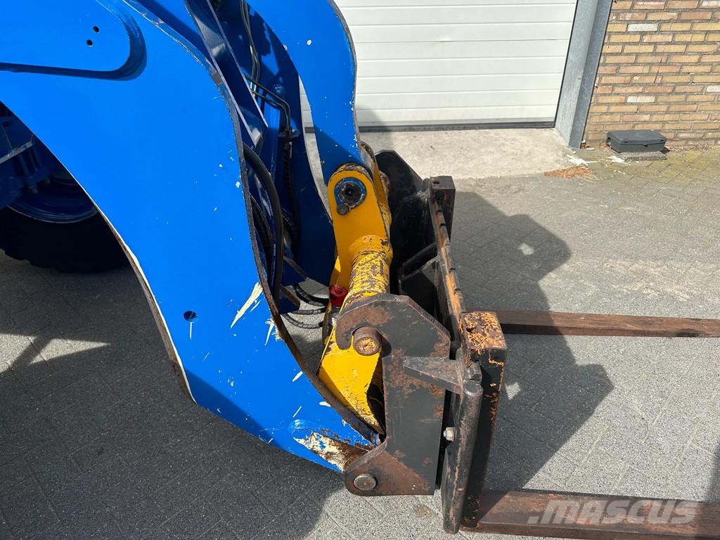 Paus RLS 1252 SL لوادر بعجل