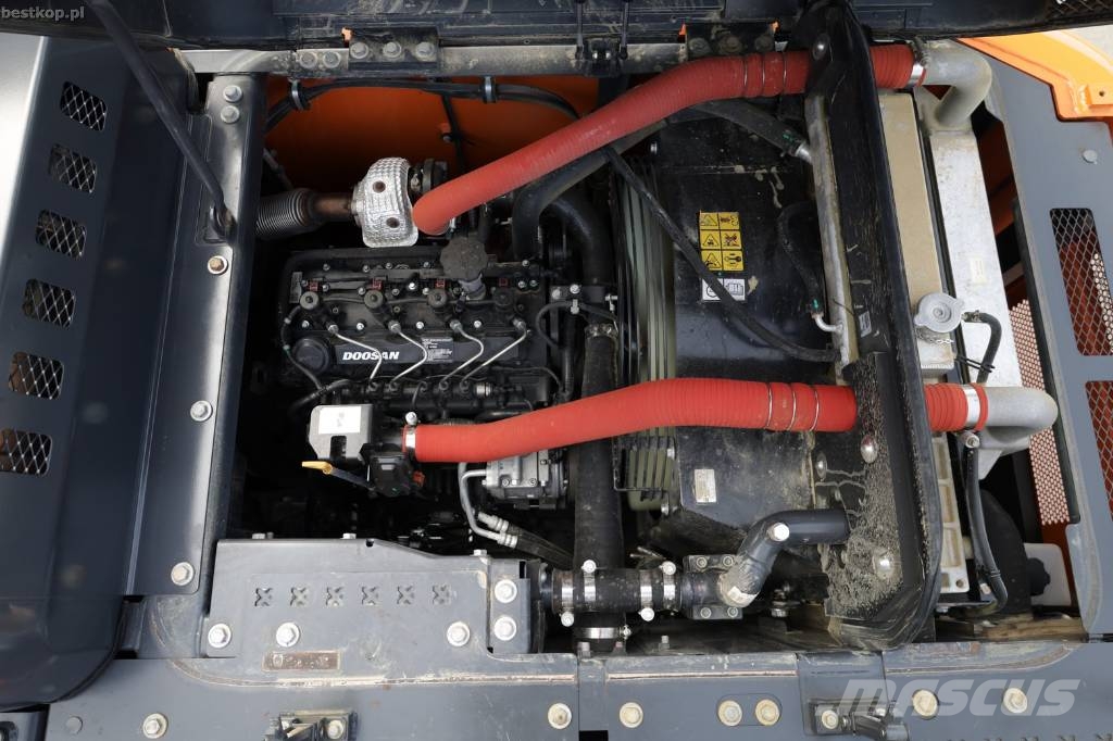 Doosan DX 140 LC-7 Rupsgraafmachines