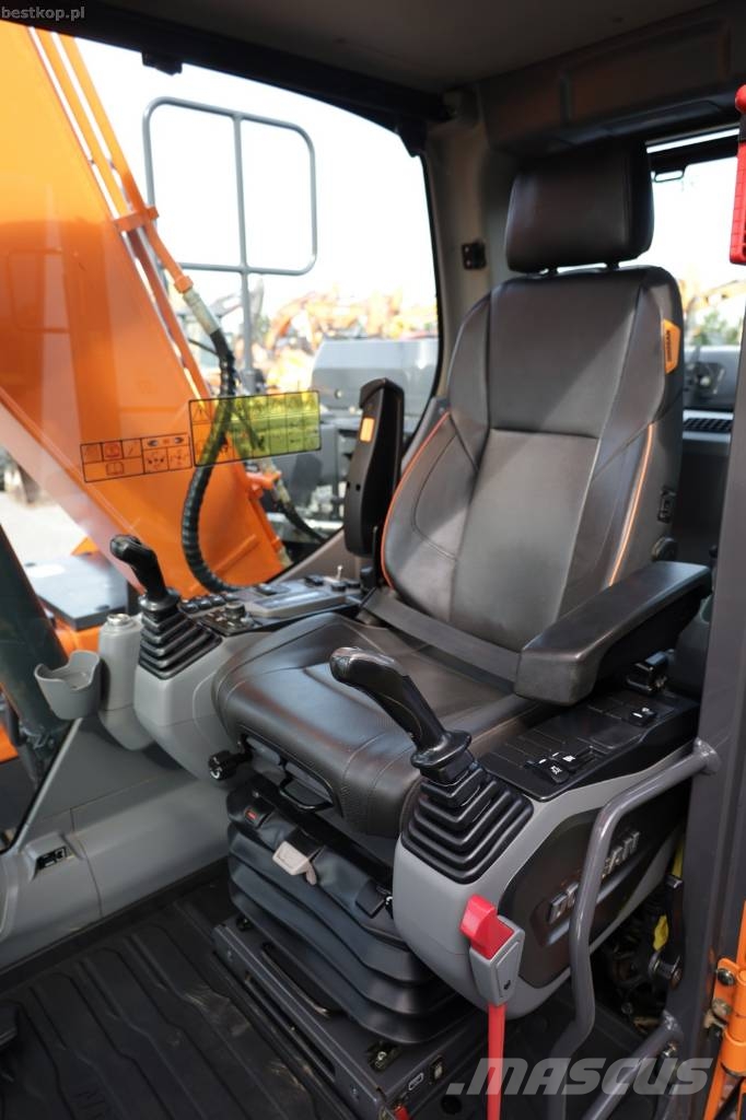 Doosan DX 140 LC-7 Rupsgraafmachines