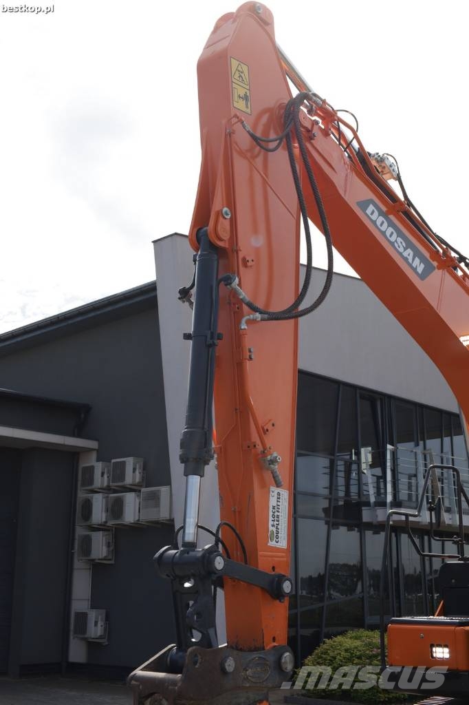 Doosan DX 140 LC-7 Rupsgraafmachines