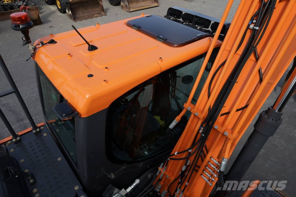 Doosan DX 140 LC-7 Rupsgraafmachines