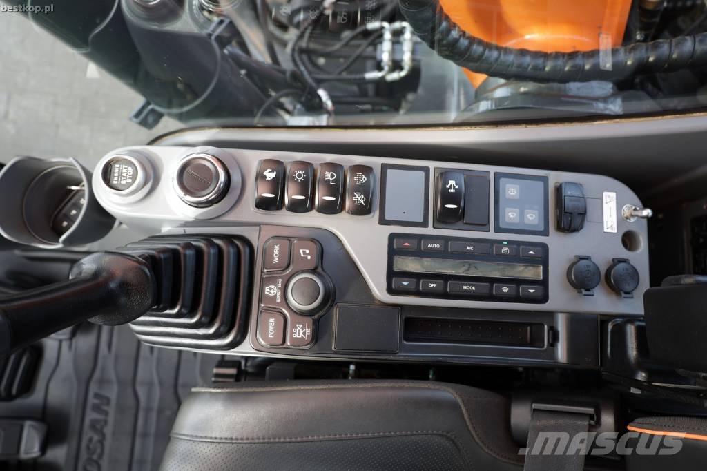 Doosan DX 140 LC-7 Rupsgraafmachines