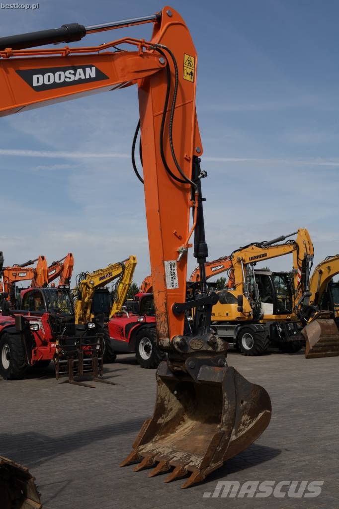 Doosan DX 140 LC-7 Rupsgraafmachines
