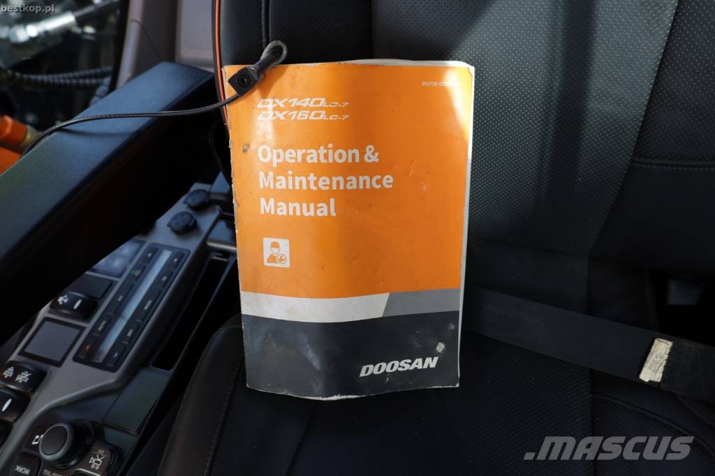 Doosan DX 140 LC-7 Rupsgraafmachines