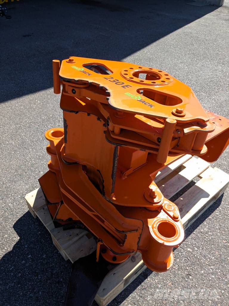 Biojack 230E Kaivuri خطاطيف