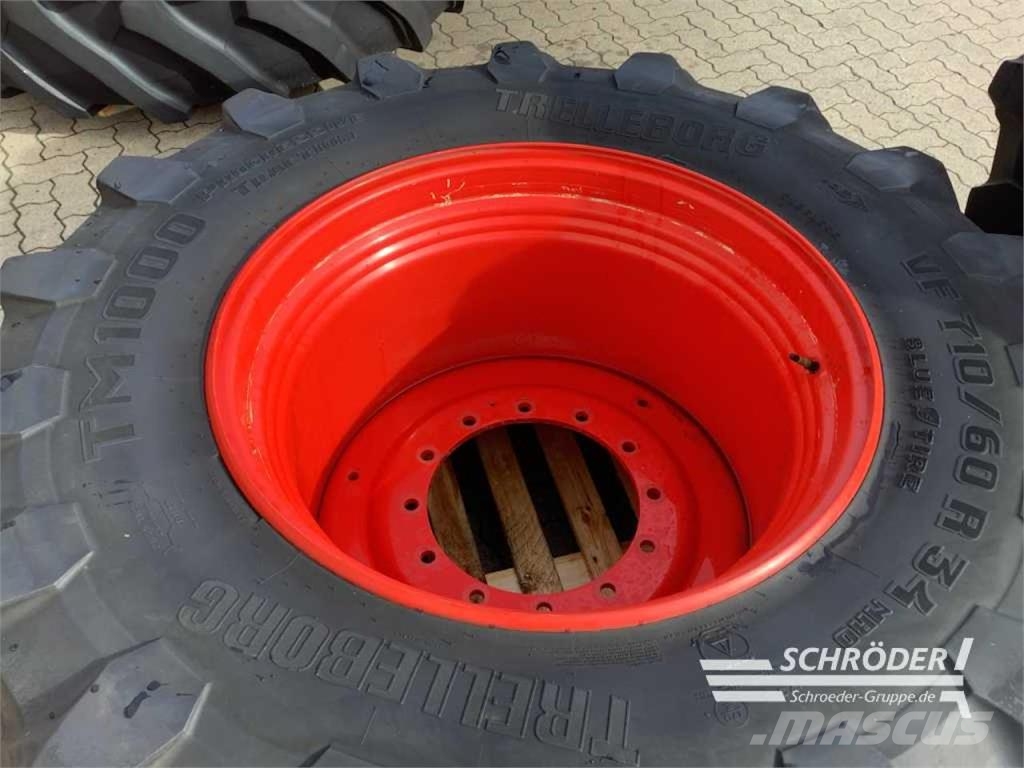 Trelleborg VF 710/60 R34 + VF 900/60 R42 TRELLEBORG Tyres, wheels and rims