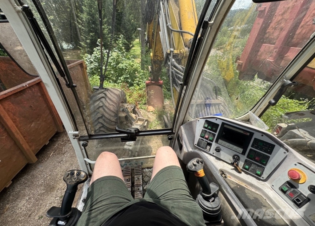 Menzi Muck a91 Special excavators