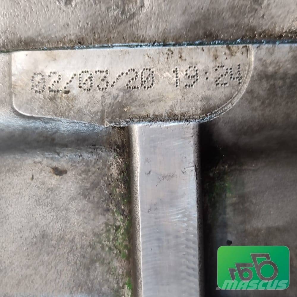 John Deere 6155M POWRQUAD ETN114800 Gearbox Převodovka