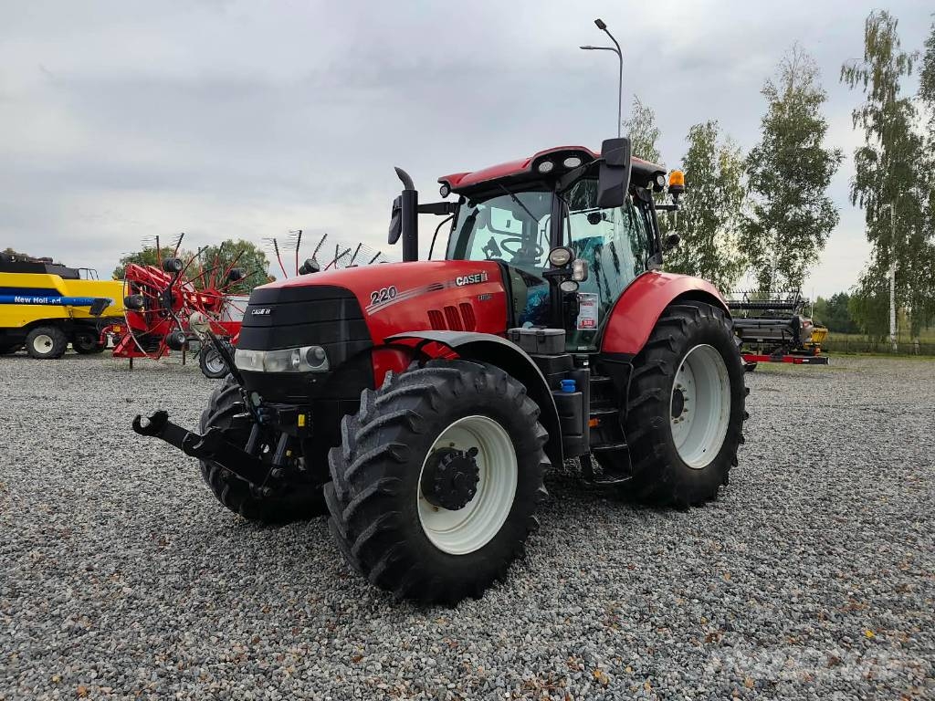 Case IH Puma 220 CVXDrive Traktoren