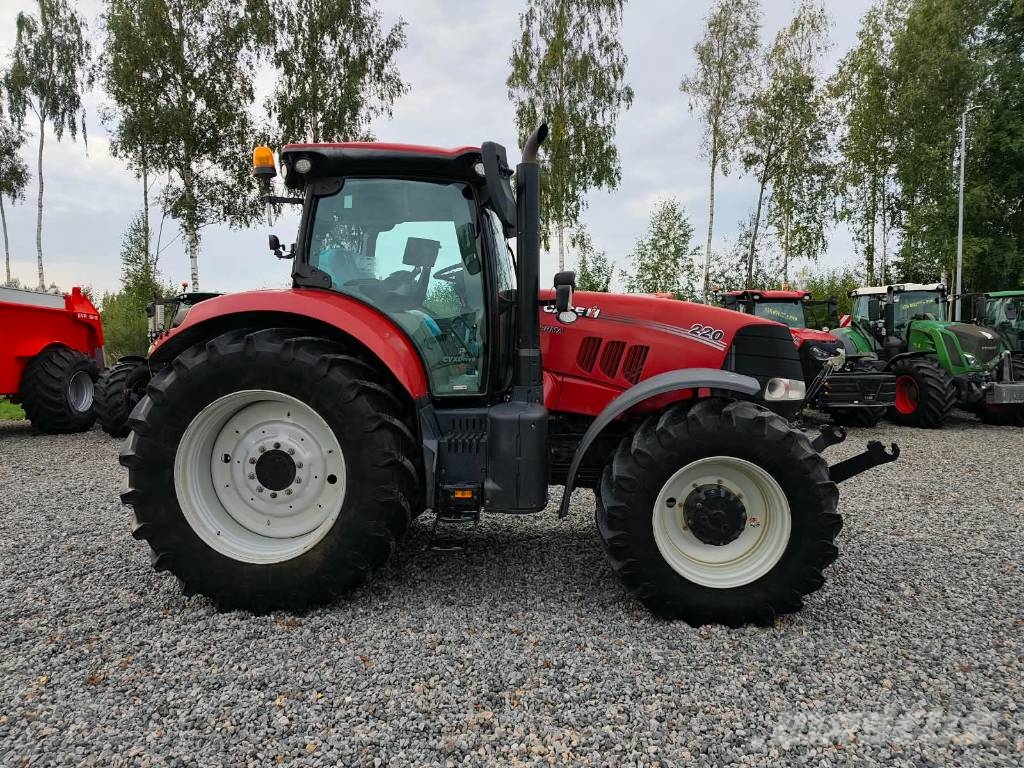 Case IH Puma 220 CVXDrive Traktoren