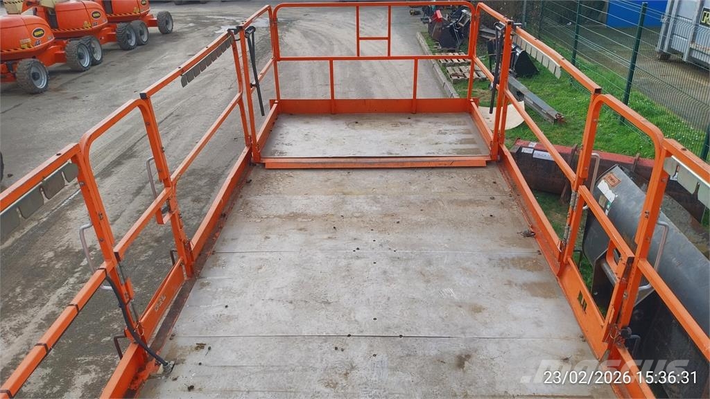 JLG 4394RT 剪叉式升降机
